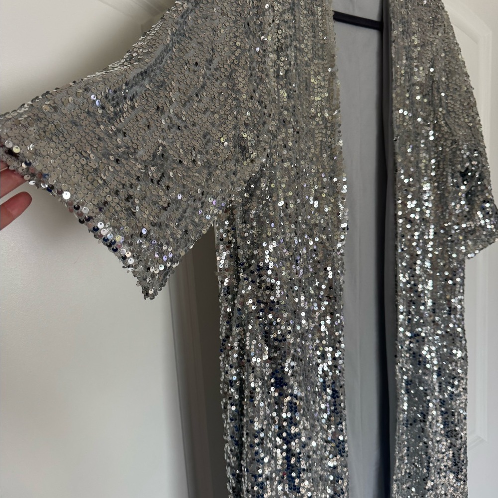 Torrid Silver Sequin Cardigan / Kimono - Picture 2 of 7
